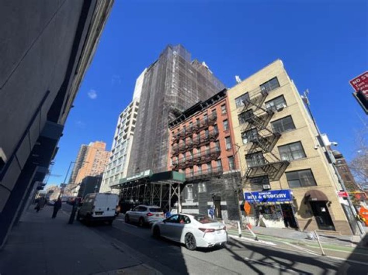 305 East 61st Street