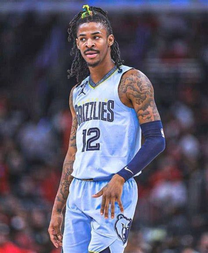 A picrure of Tee Morant's famous son