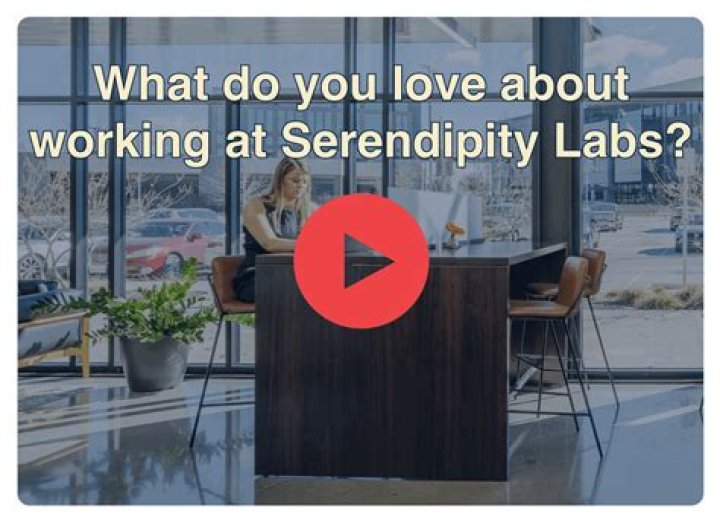 All Serendipity Labs workplaces are designed to upscale brand standards that include furniture, lighting and artwork selection. Pictured here, Serendipity Labs Columbus Downtown / Capitol Square Lab Caf&eacute;. (Photo Credit: Matt Reese Photography.)