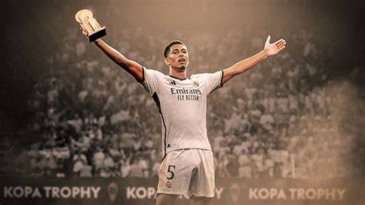 Bellingham wins Kopa Trophy for best young player at Ballon d'Or gala