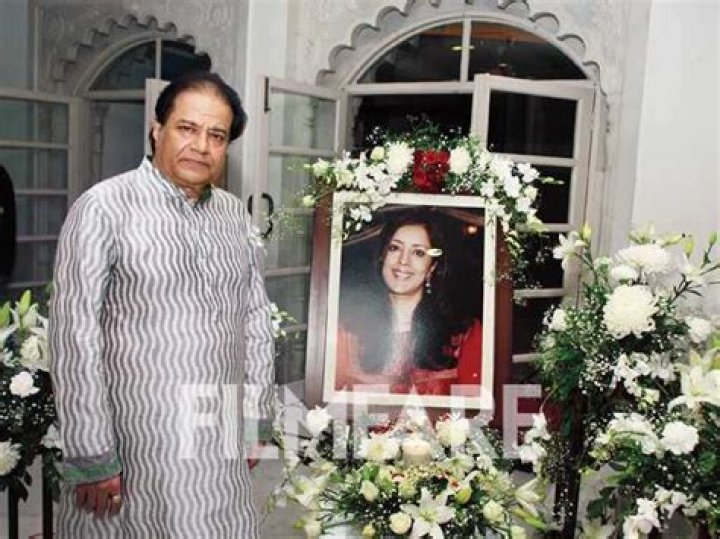 Beloved wife | Filmfare.com