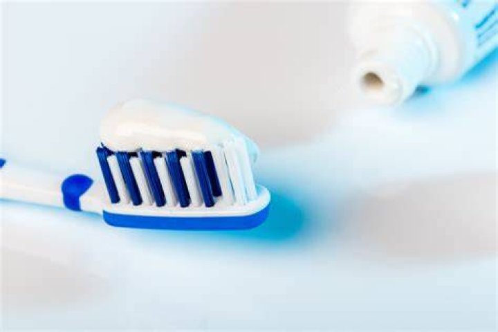 Best Toothpaste For Older Adults