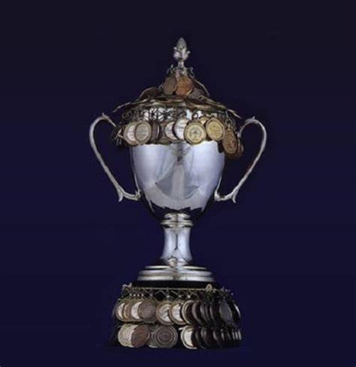 oldest sports trophy in North America
