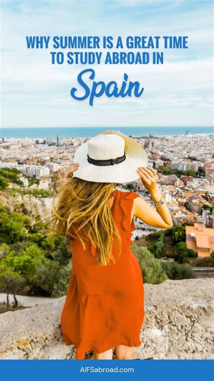 Why Study Abroad in Spain? 11 Convincing Reasons